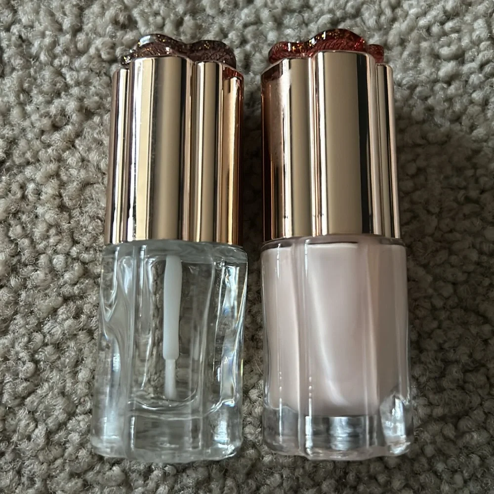 NEW Coach Nail Set - Picture 4 of 7